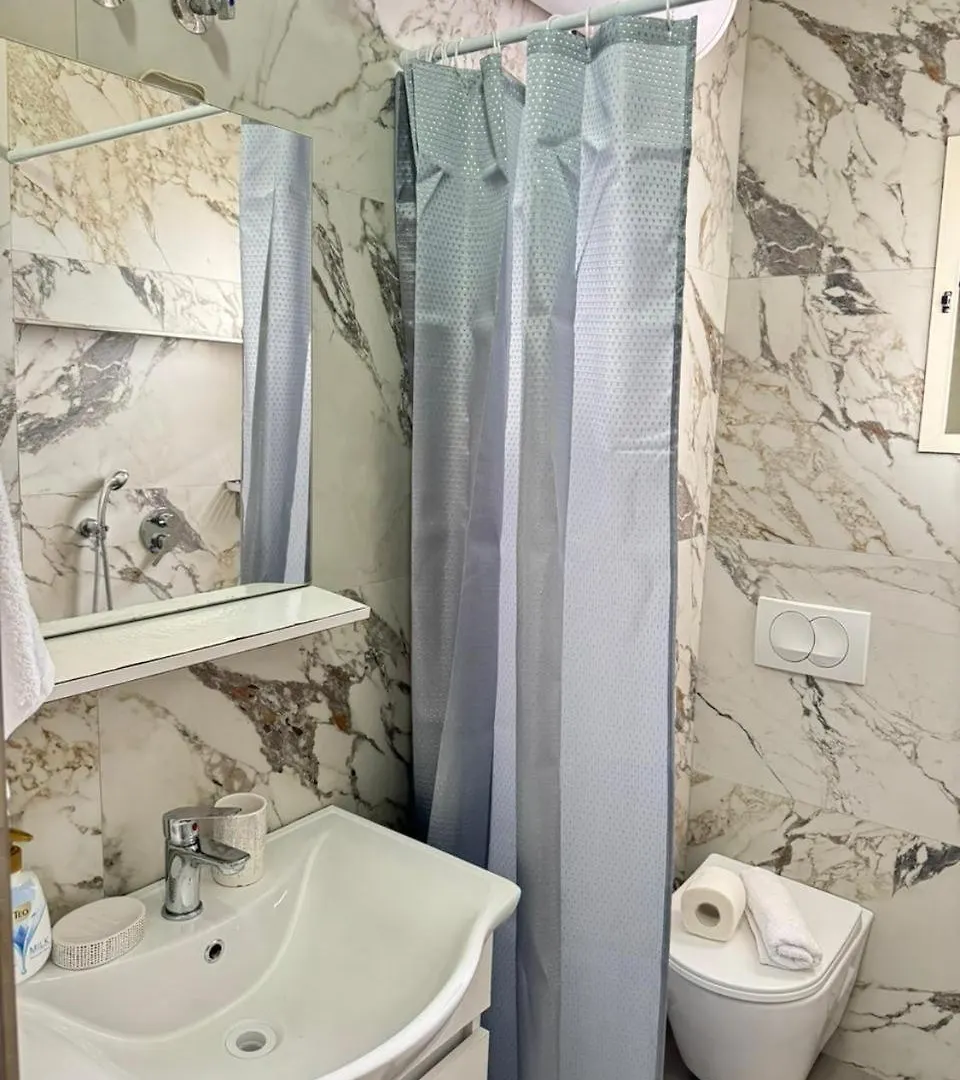 דירה Cuke Rose Apartament