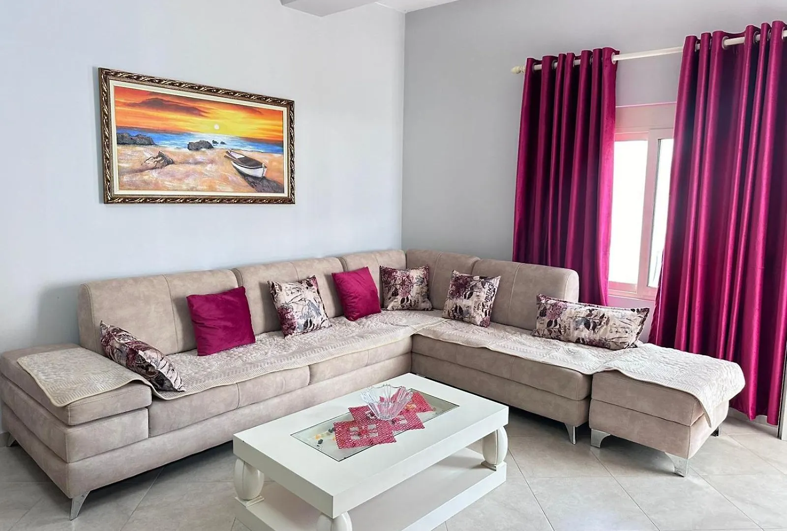 דירה Cuke Rose Apartament אלבניה