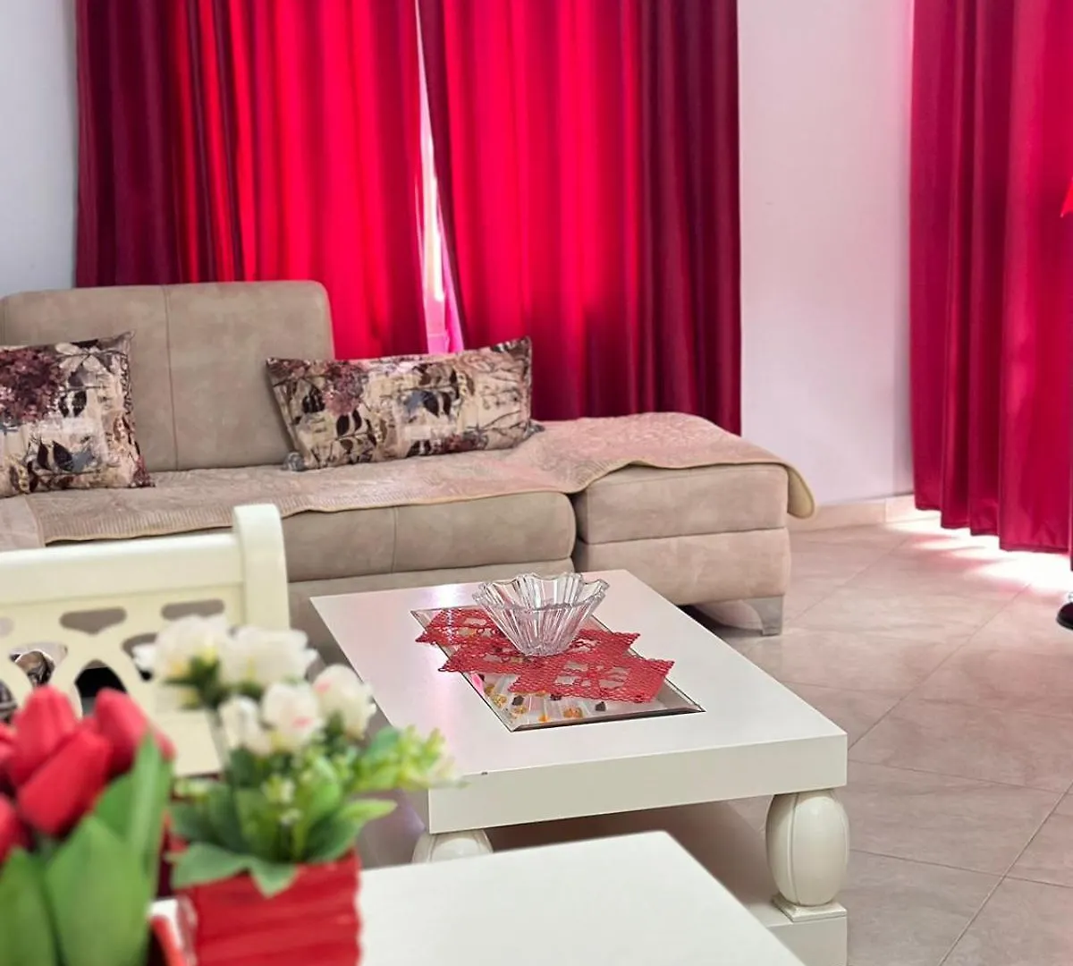 דירה Cuke Rose Apartament אלבניה